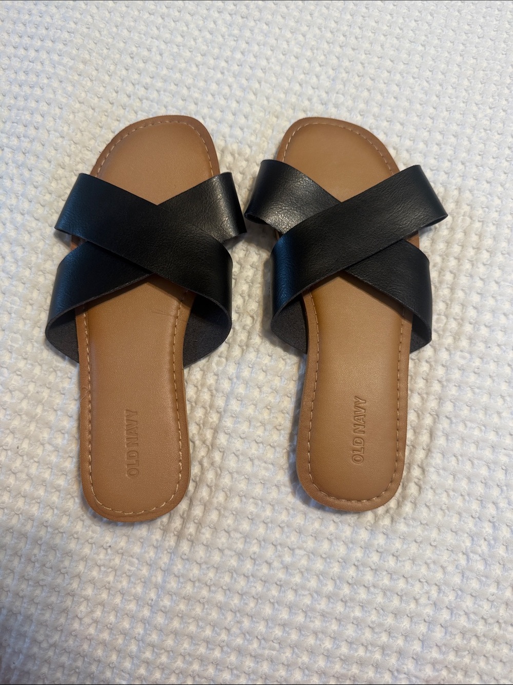 Old Navy Black Strap Sandals